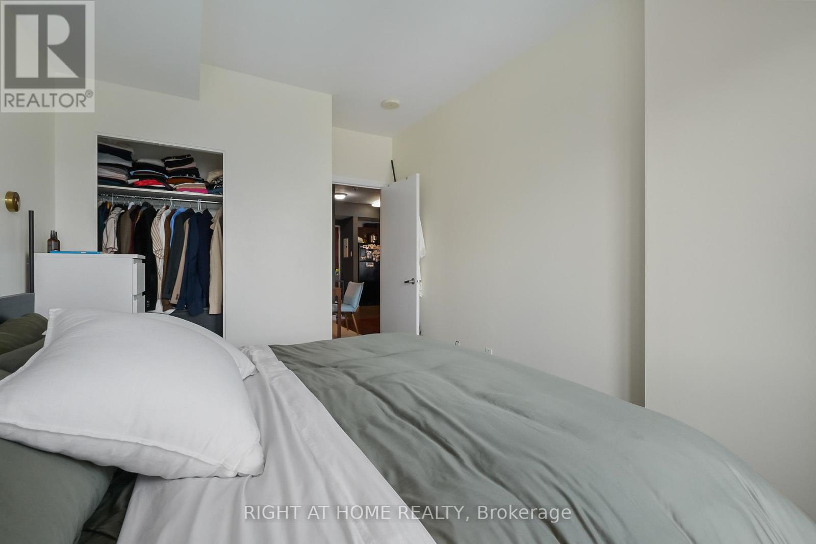 2302 - 234 Rideau Street, Ottawa, Ontario  K1N 0A9 - Photo 25 - X12930426