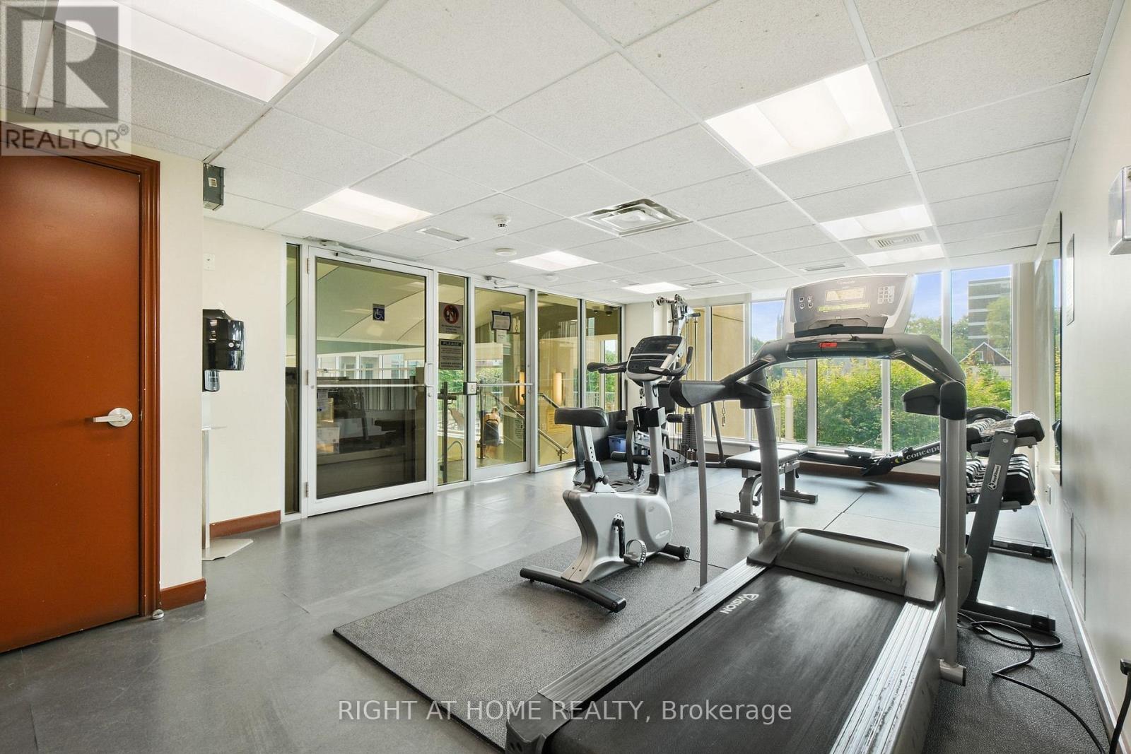 2302 - 234 Rideau Street, Ottawa, Ontario  K1N 0A9 - Photo 29 - X12930426