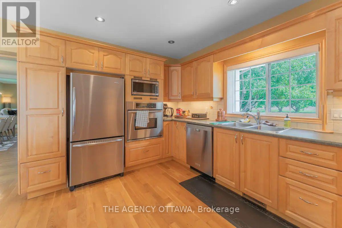 4184 Old Hwy 2 Highway E, Belleville, Ontario  K8N 4Z4 - Photo 21 - X12930708