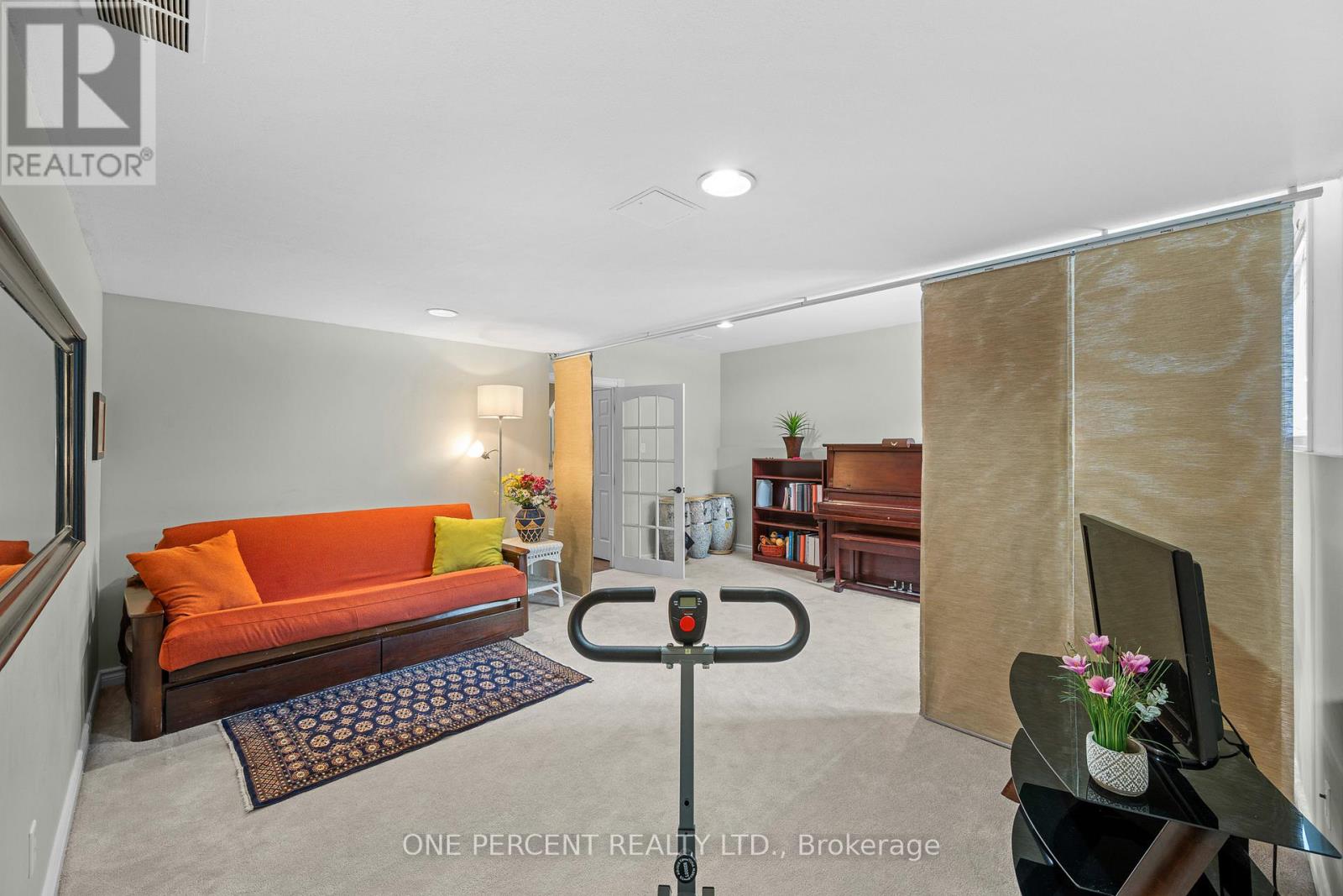 30 Maplehurst Avenue, Ottawa, Ontario  K2H 9G2 - Photo 9 - X12932816