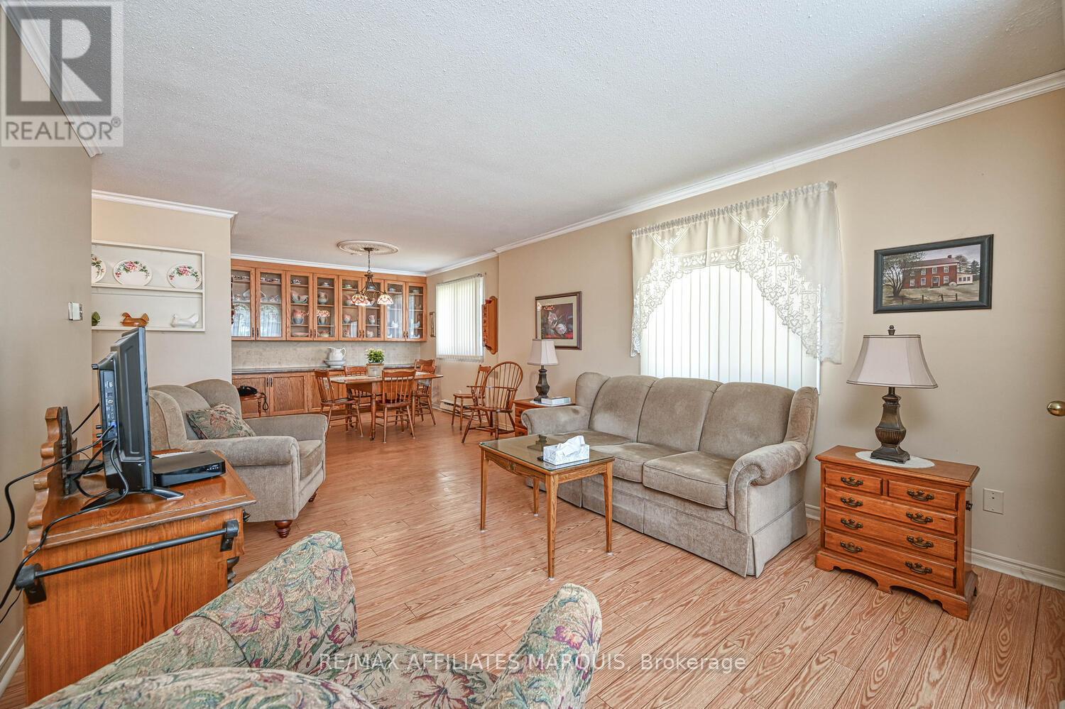 208 - 10 Armstrong Drive, Smiths Falls, Ontario  K7A 5H8 - Photo 14 - X12933494