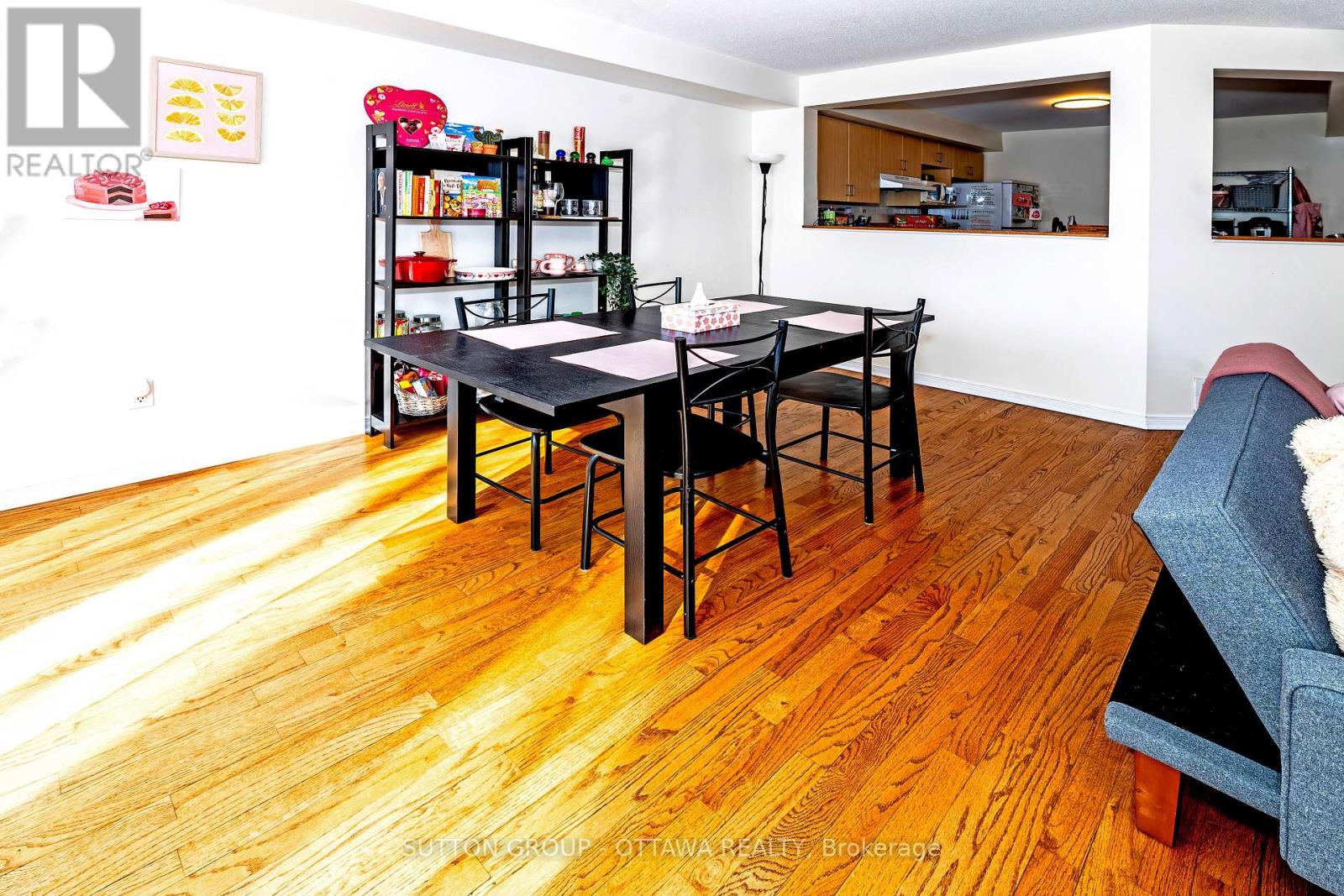 110 Chartley Private, Ottawa, Ontario  K1V 2J6 - Photo 14 - X12933678