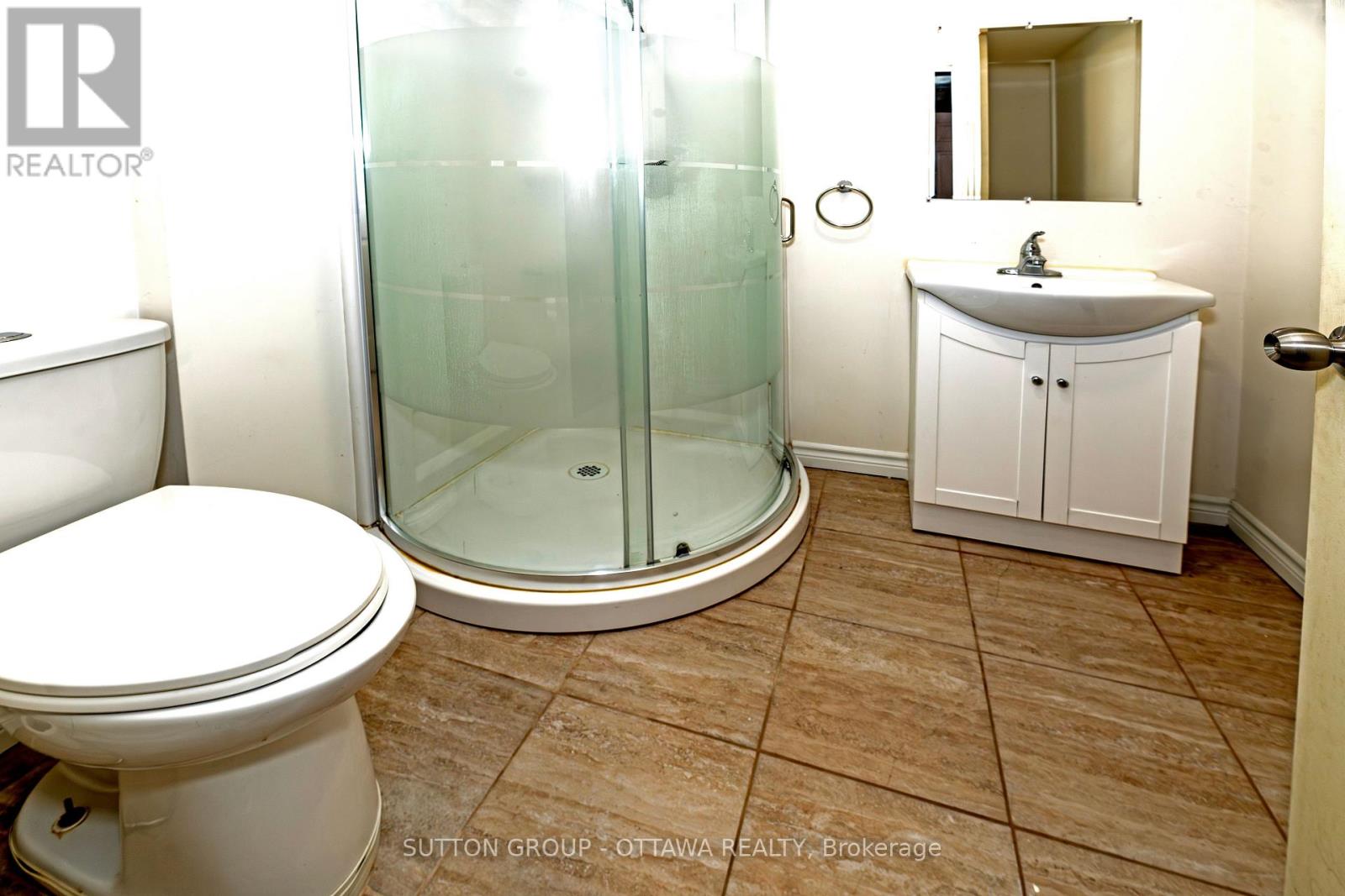 110 Chartley Private, Ottawa, Ontario  K1V 2J6 - Photo 27 - X12933678