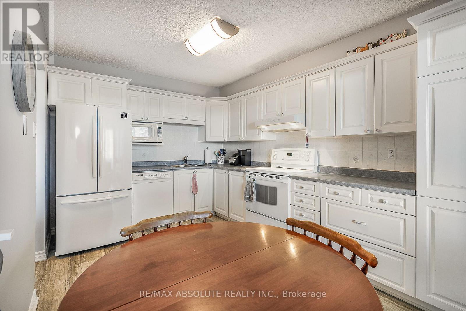 607 - 200 Lafontaine Avenue, Ottawa, Ontario  K1L 8K8 - Photo 10 - X12933882