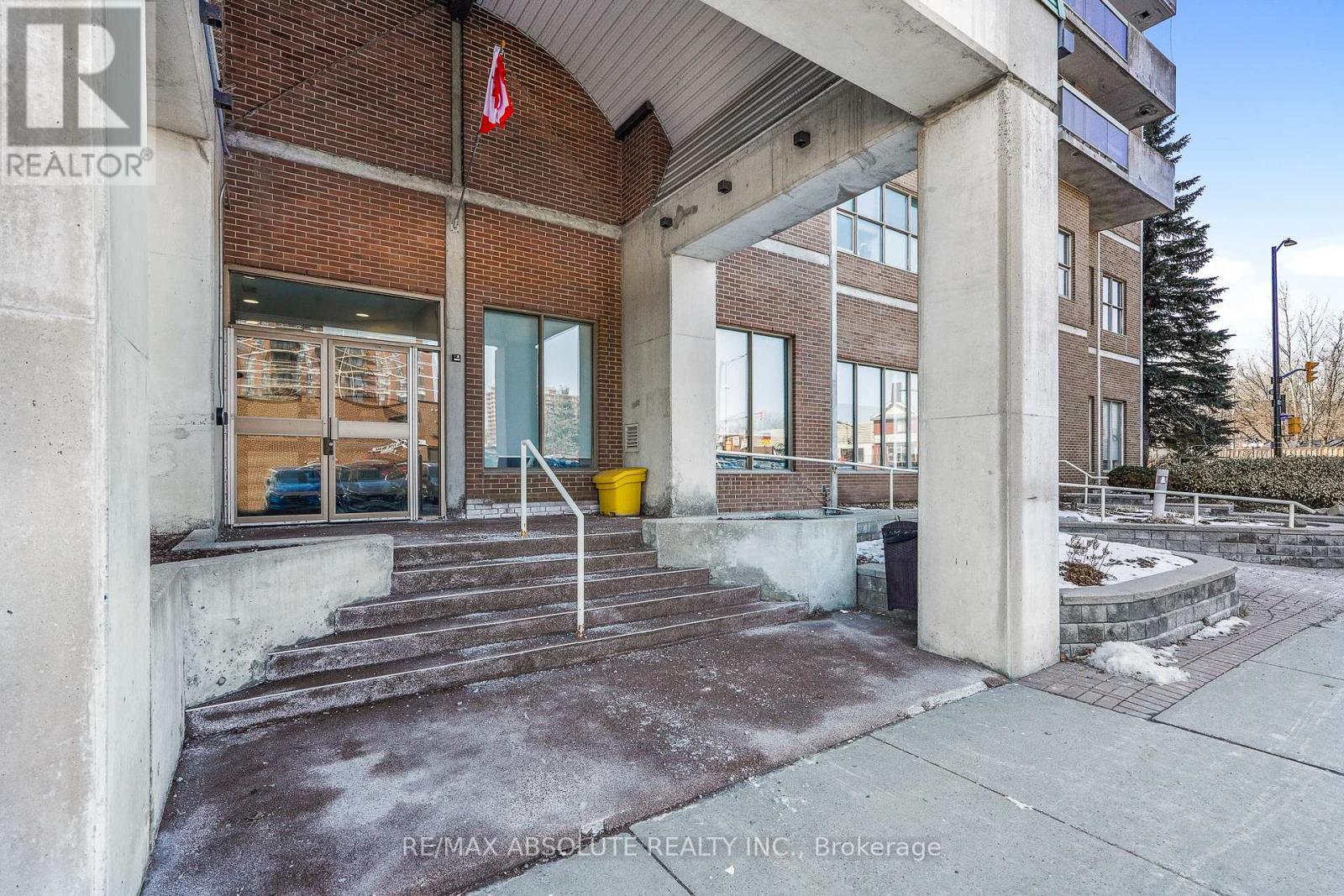607 - 200 Lafontaine Avenue, Ottawa, Ontario  K1L 8K8 - Photo 2 - X12933882