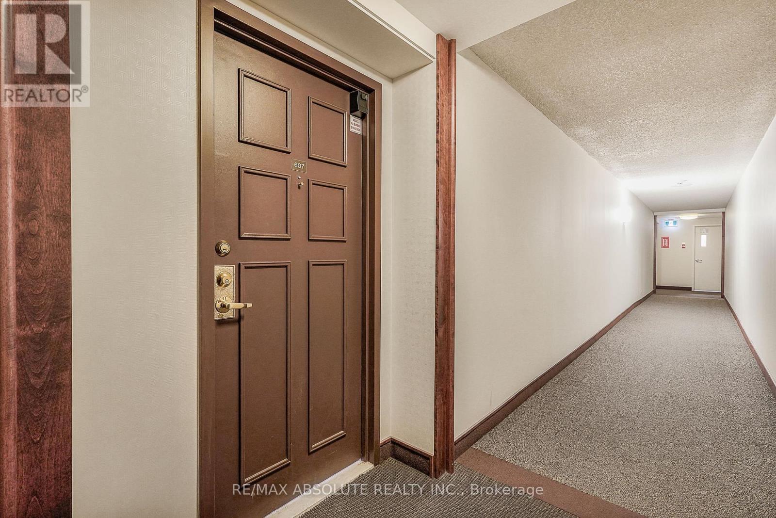 607 - 200 Lafontaine Avenue, Ottawa, Ontario  K1L 8K8 - Photo 6 - X12933882