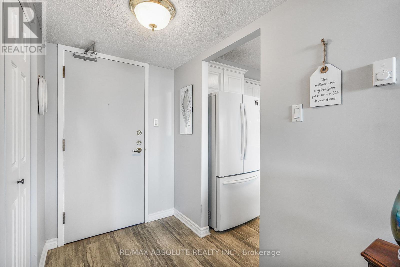 607 - 200 Lafontaine Avenue, Ottawa, Ontario  K1L 8K8 - Photo 7 - X12933882
