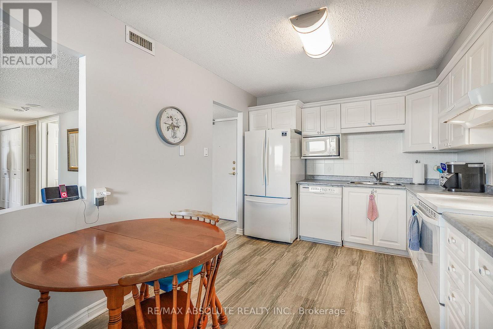 607 - 200 Lafontaine Avenue, Ottawa, Ontario  K1L 8K8 - Photo 8 - X12933882