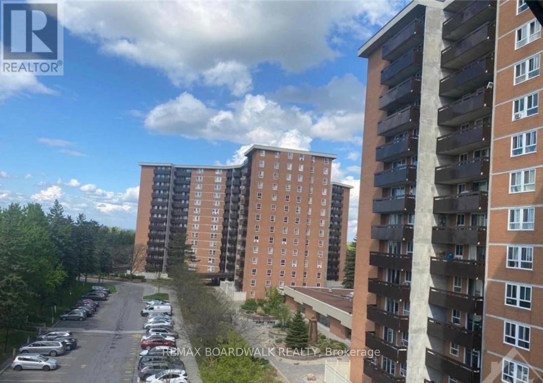 609 - 2000 JASMINE CRESCENT, Ottawa, Ontario