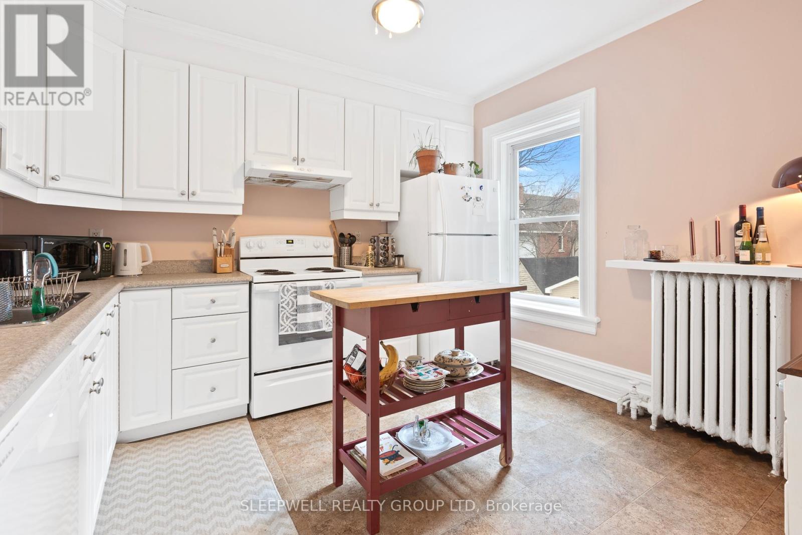 84 Fourth Avenue, Ottawa, Ontario  K1S 2L2 - Photo 12 - X12937508