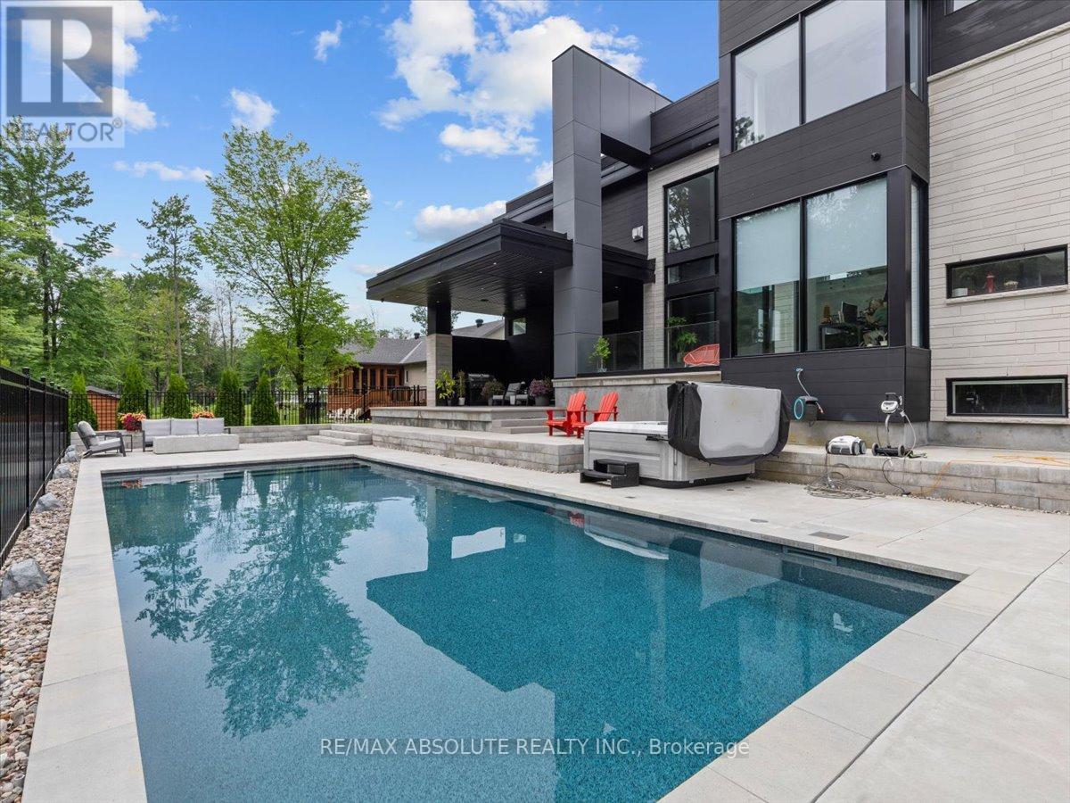 553 Shoreway Drive, Ottawa, Ontario  K4P 0G3 - Photo 3 - X12937596