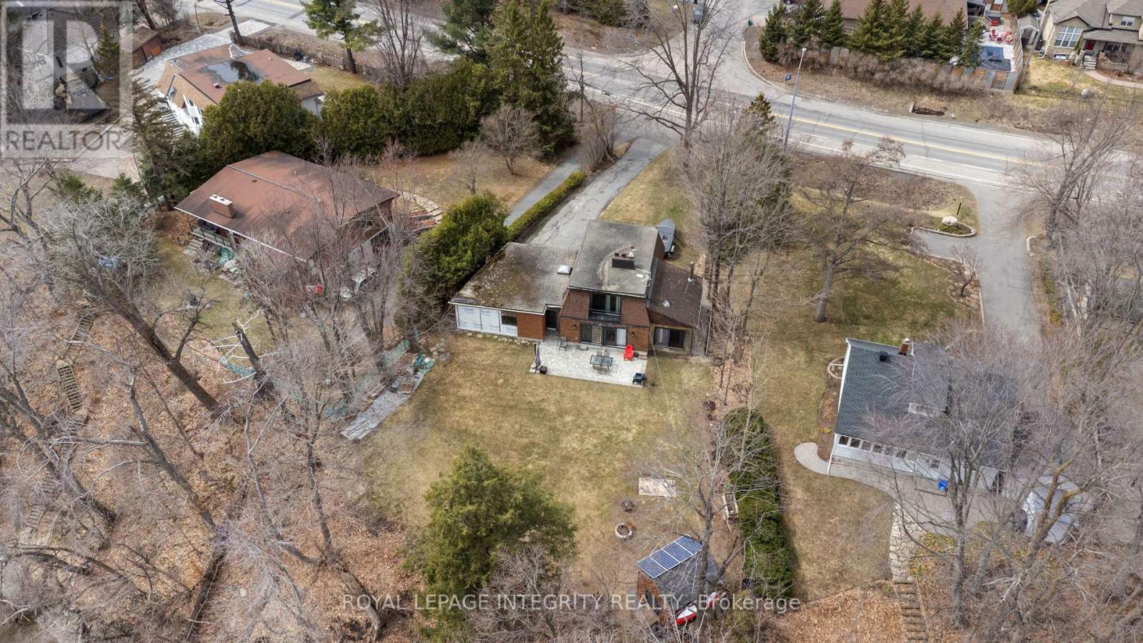 2061 Prince Of Wales Drive, Ottawa, Ontario  K2E 7A4 - Photo 10 - X12937714
