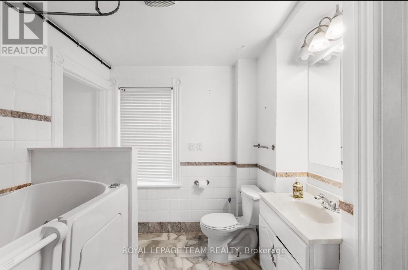 509 Moffat Street, Pembroke, Ontario  K8A 3Y2 - Photo 7 - X12937856