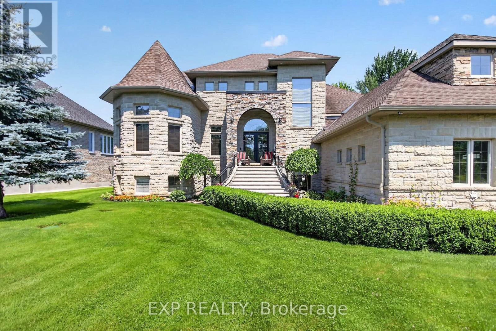 6715 Suncrest Drive, Ottawa, Ontario  K4P 0B3 - Photo 2 - X12938040