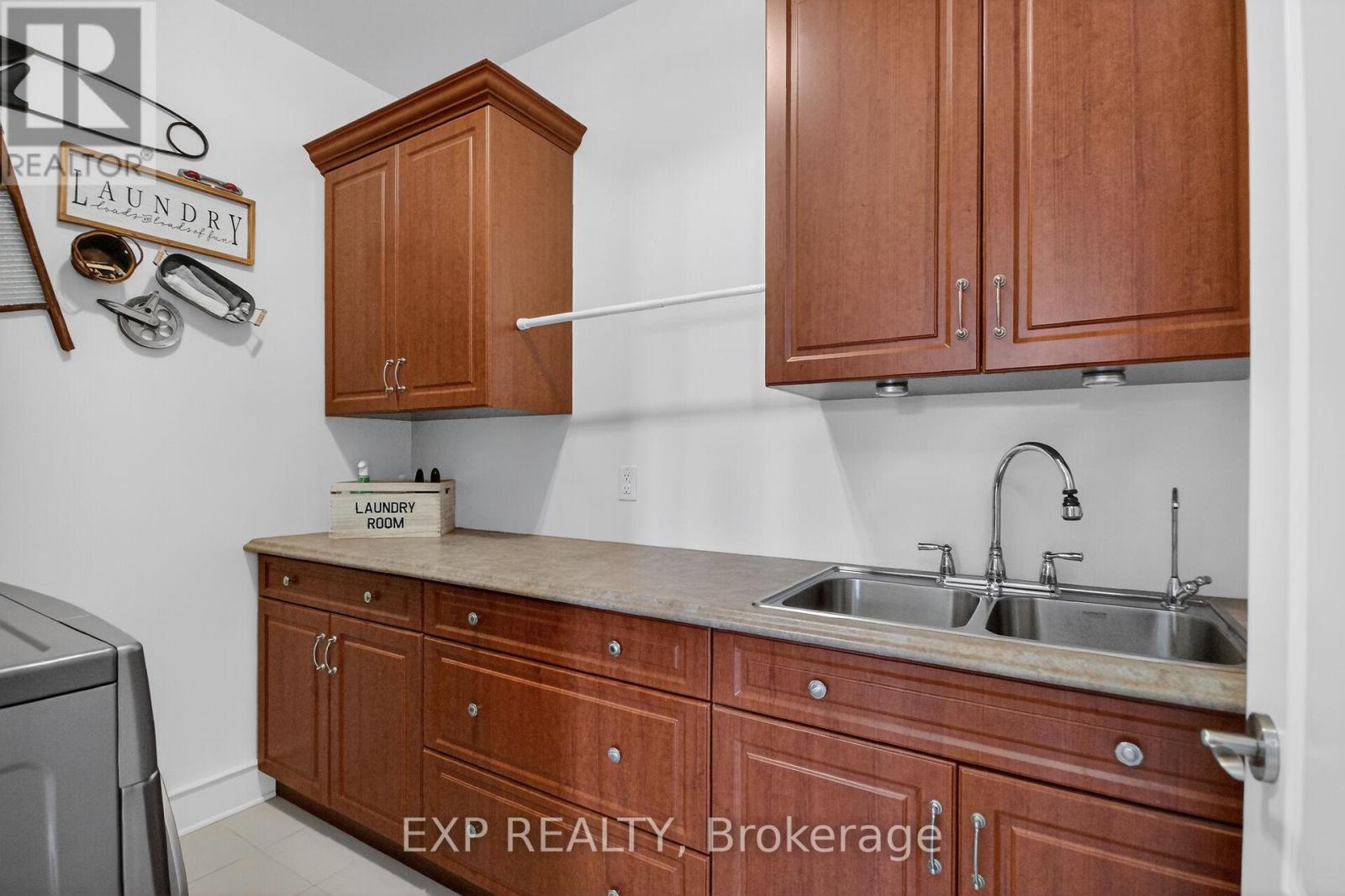 6715 Suncrest Drive, Ottawa, Ontario  K4P 0B3 - Photo 29 - X12938040