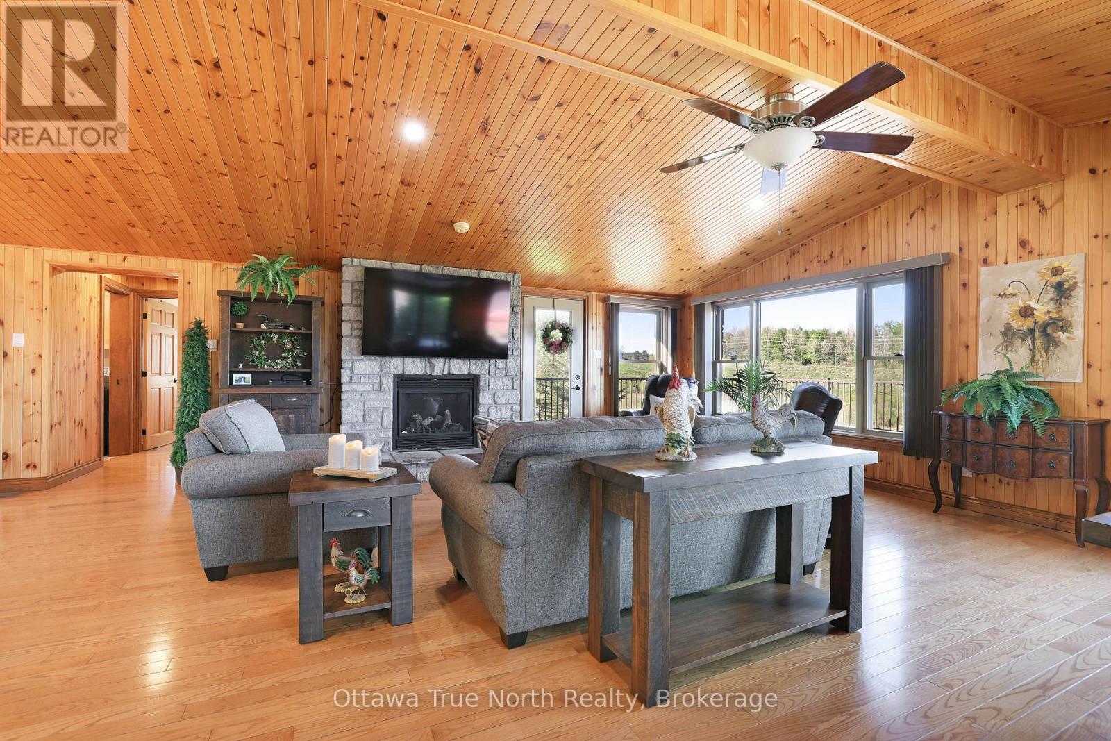 3376 Burnstown Road, Horton, Ontario  K7V 3Z9 - Photo 15 - X12938374