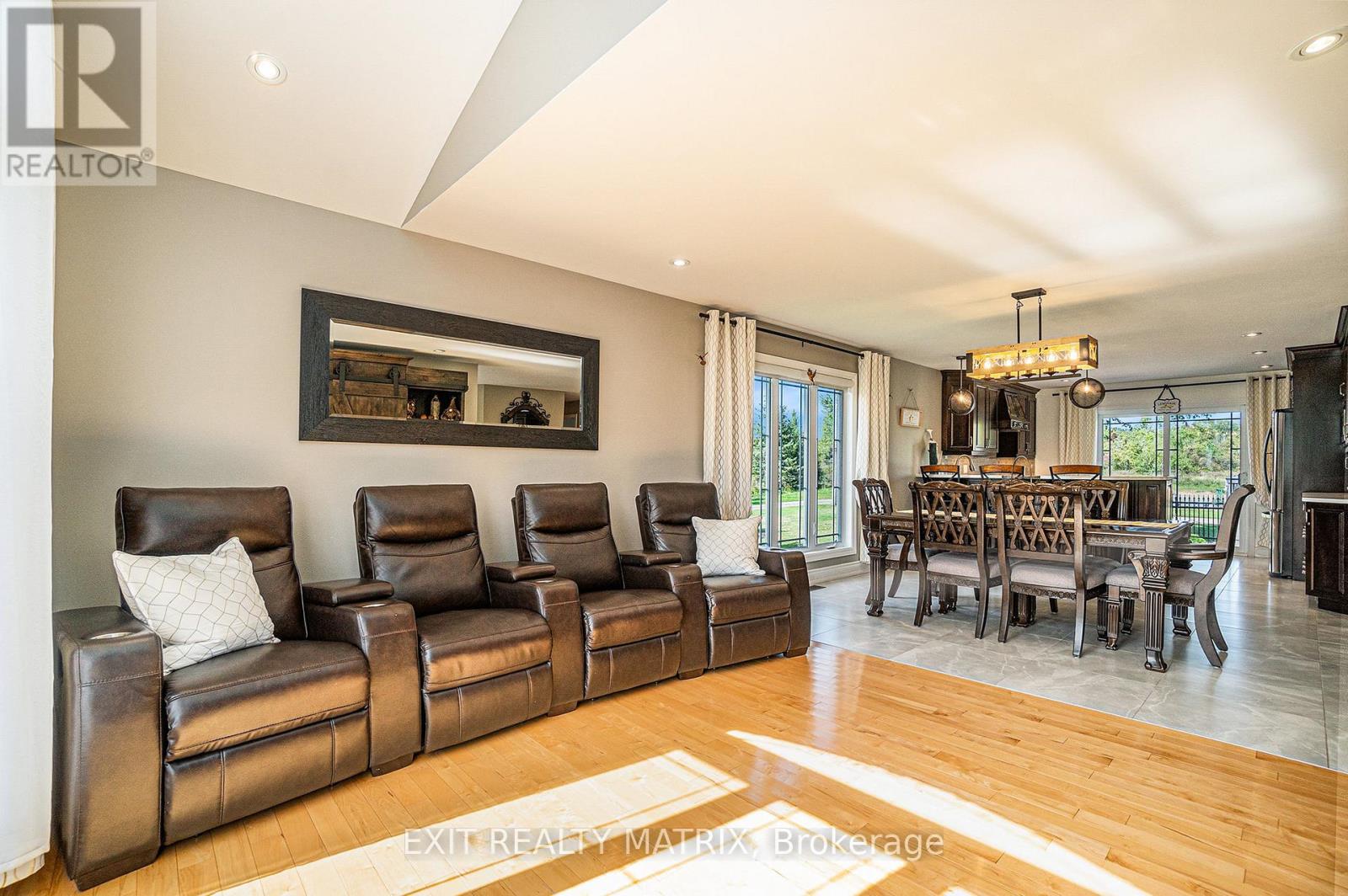 6560 County Rd 17 Road, Alfred And Plantagenet, Ontario  K0B 1L0 - Photo 5 - X12938742