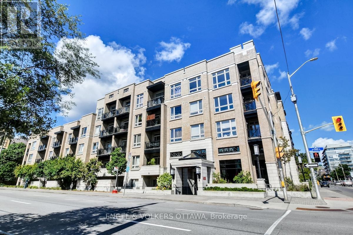 428 - 429 KENT STREET, Ottawa, Ontario