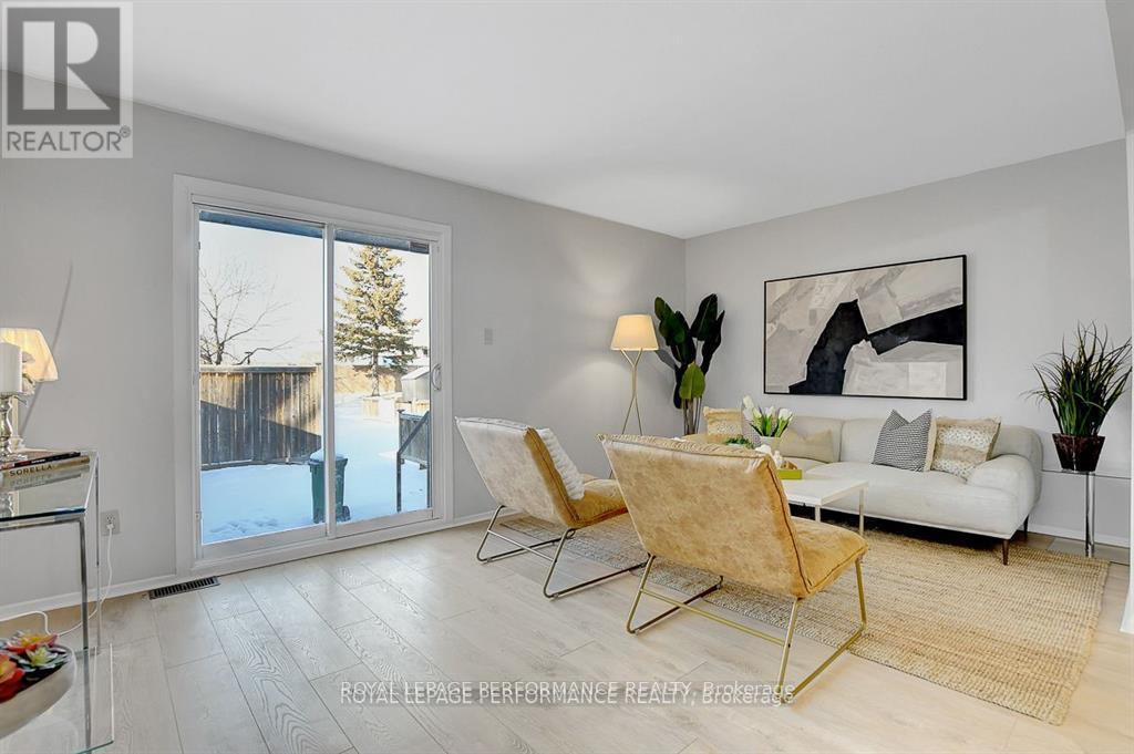2603 Pimlico Crescent, Ottawa, Ontario  K1T 2A6 - Photo 5 - X12940820