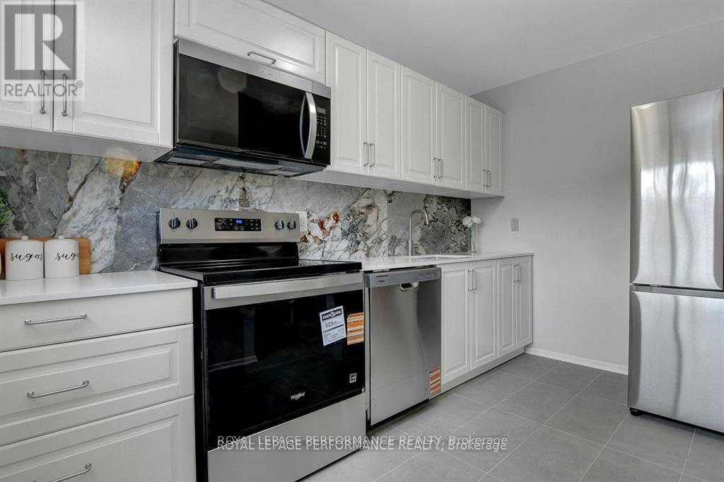 2603 Pimlico Crescent, Ottawa, Ontario  K1T 2A6 - Photo 9 - X12940820