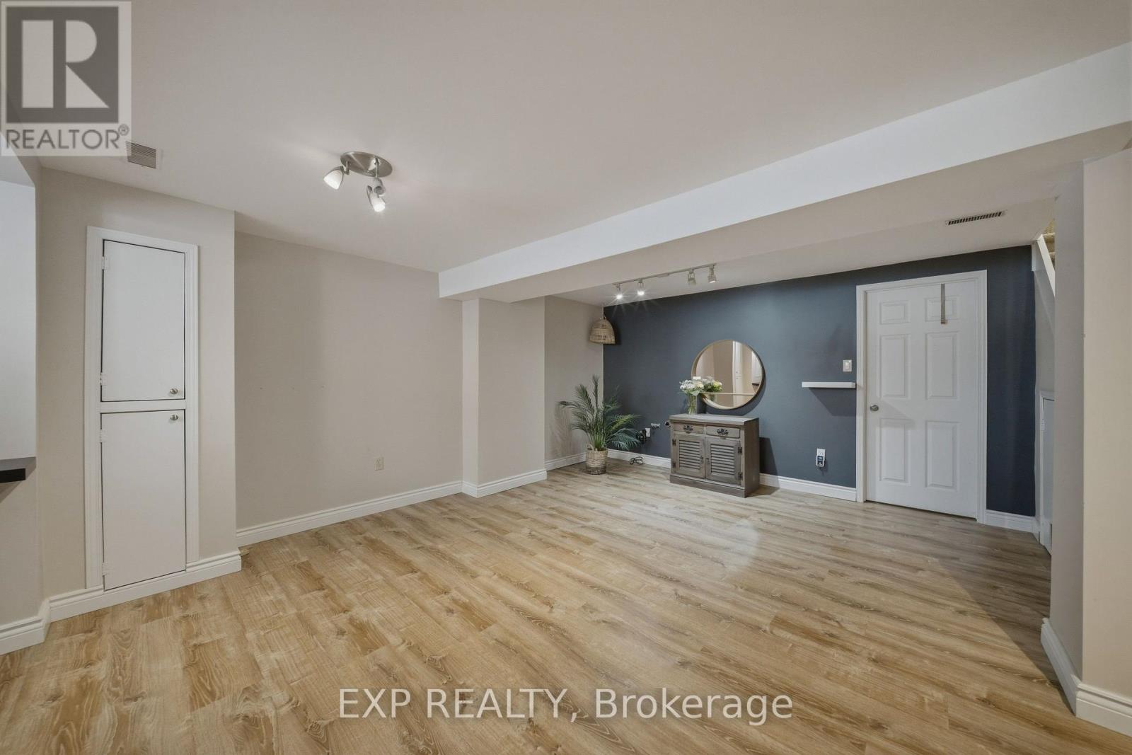 1832 Loranger Court, Ottawa, Ontario  K1C 7H6 - Photo 30 - X12940912