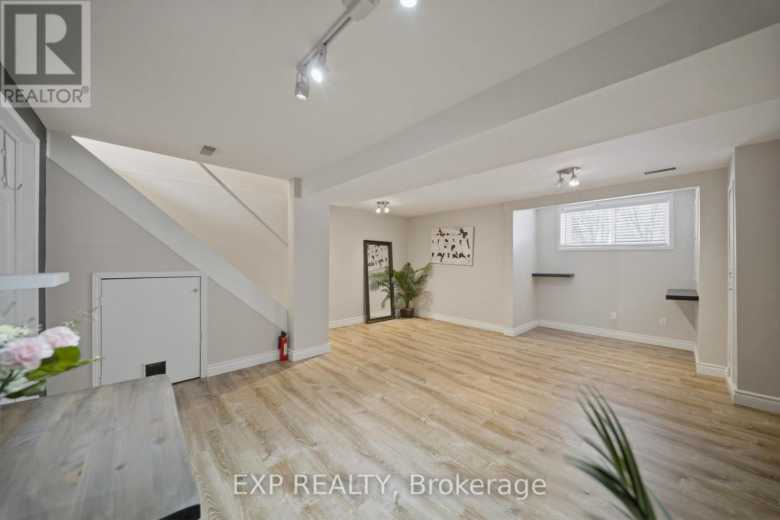 1832 Loranger Court, Ottawa, Ontario  K1C 7H6 - Photo 31 - X12940912