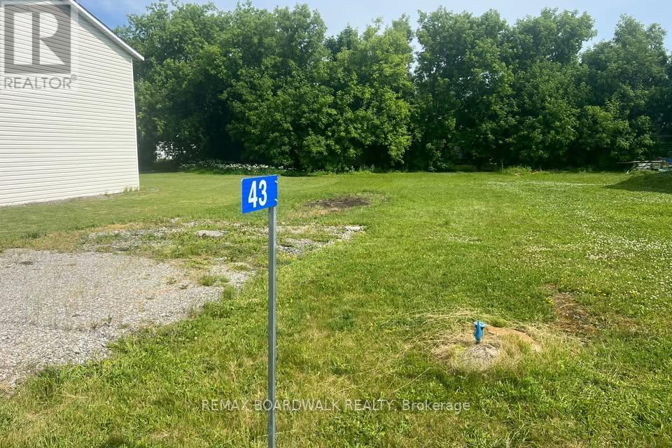 43 KING STREET, Montague, Ontario