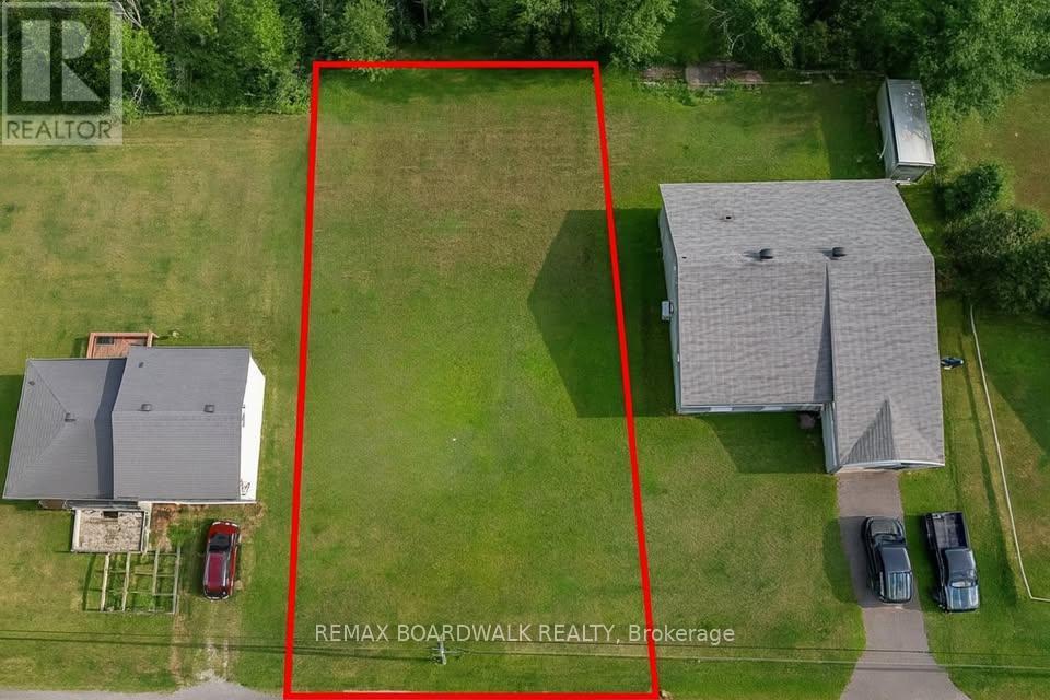 43 King Street, Montague, Ontario  K7A 3E2 - Photo 6 - X12943068