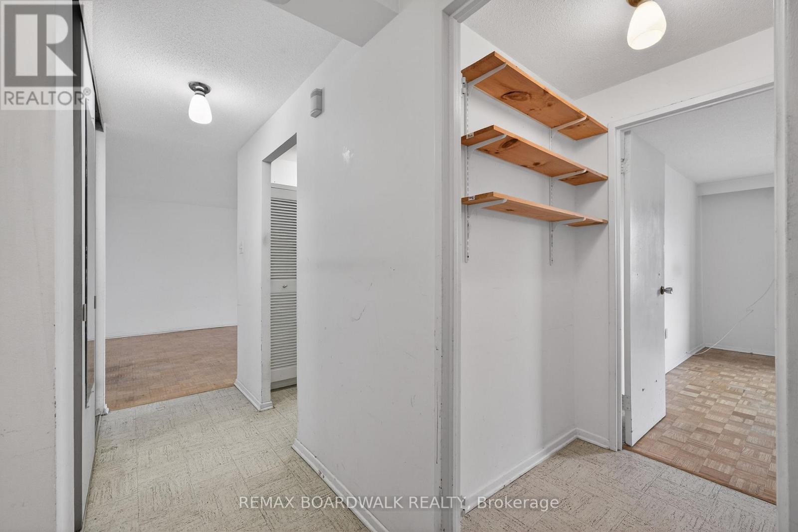 407 - 1356 Meadowlands Drive E, Ottawa, Ontario  K2E 6K6 - Photo 11 - X12944830