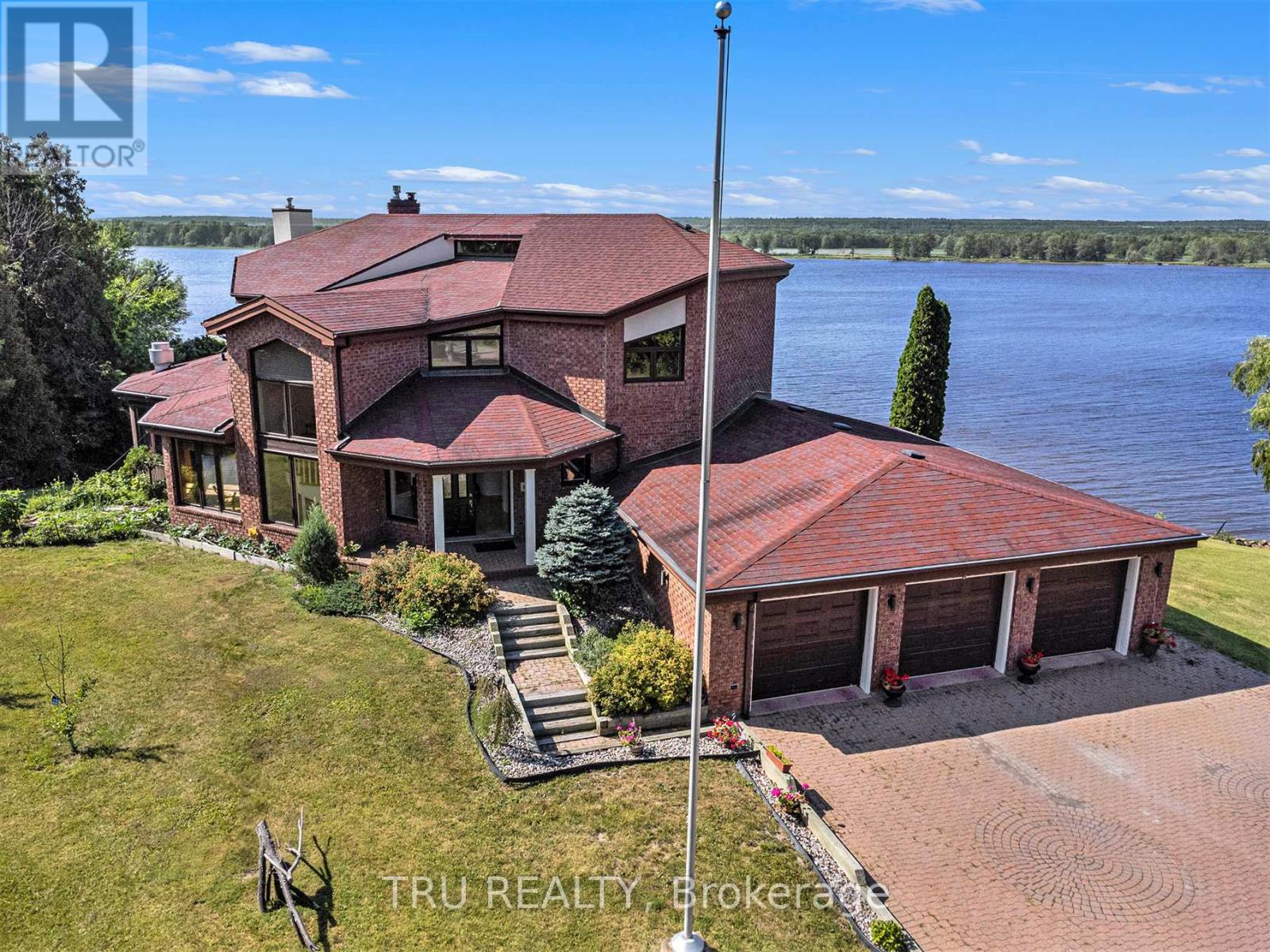 1915 REGIONAL ROAD 174 ROAD, Ottawa, Ontario