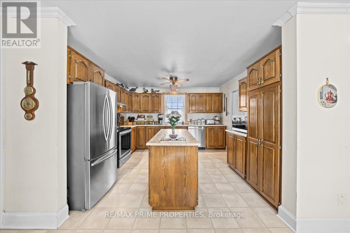 1530 Royal Orchard Drive, Ottawa, Ontario  K4C 1A9 - Photo 11 - X12945470