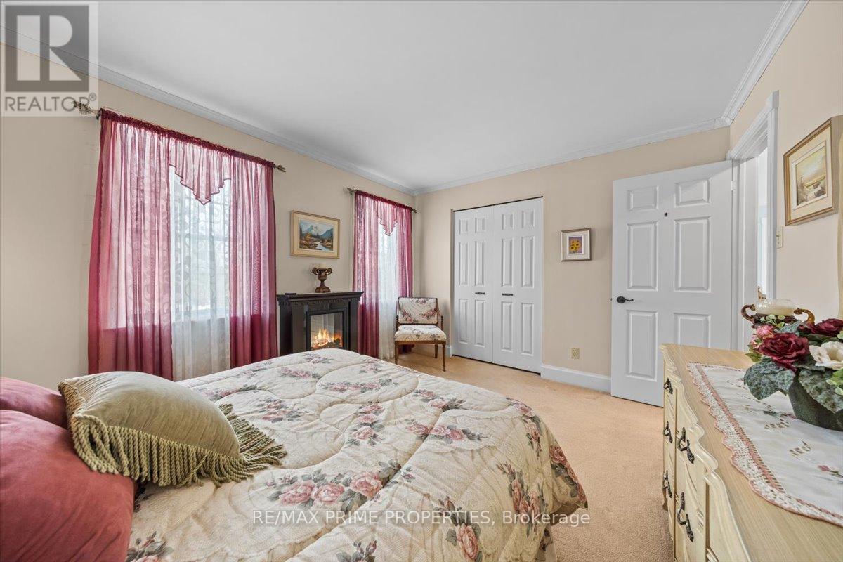 1530 Royal Orchard Drive, Ottawa, Ontario  K4C 1A9 - Photo 25 - X12945470