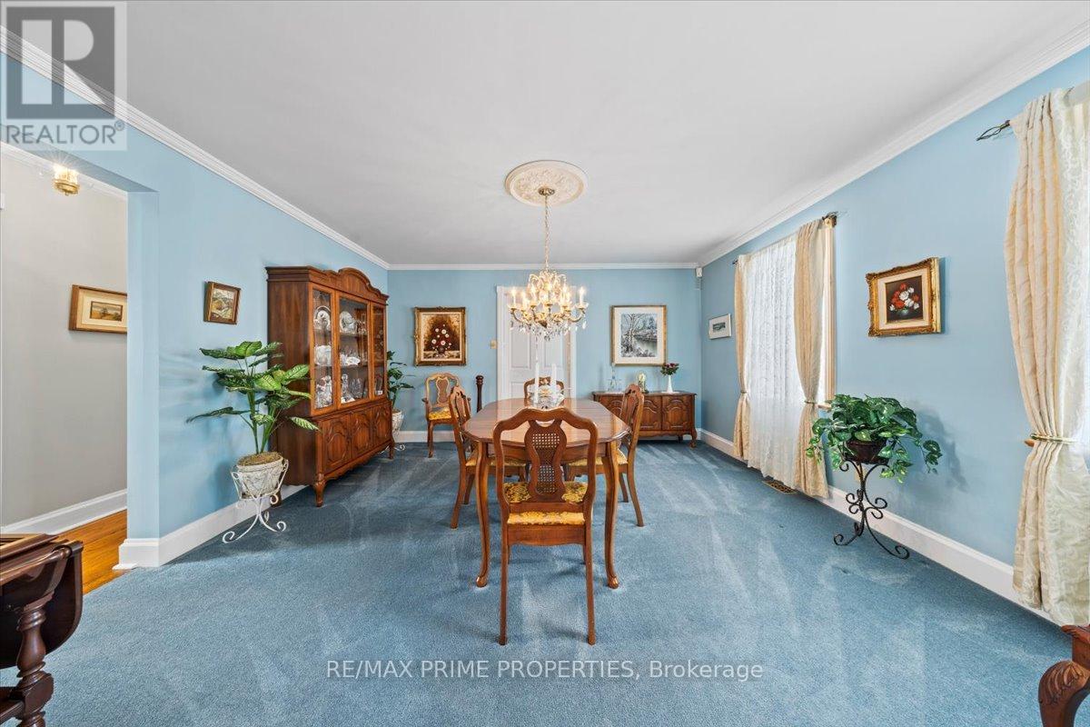 1530 Royal Orchard Drive, Ottawa, Ontario  K4C 1A9 - Photo 8 - X12945470