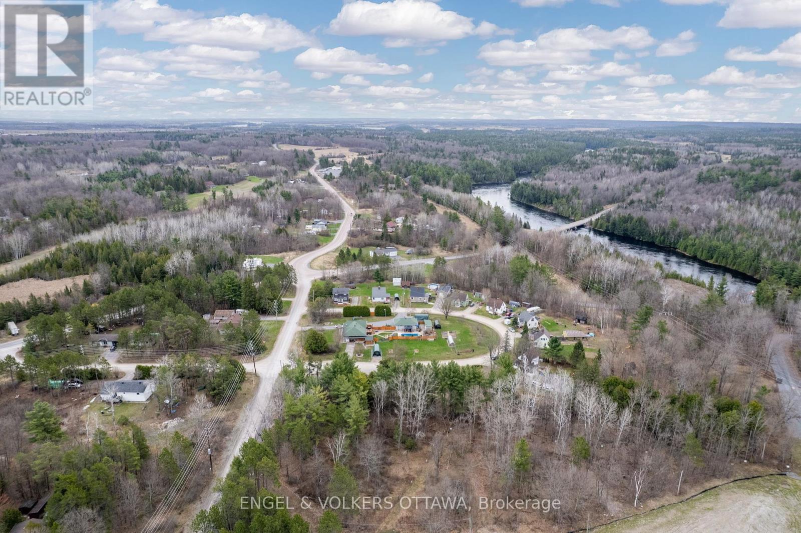 Lot 9 Devlin Crescent, Mcnab/braeside, Ontario   - Photo 9 - X12946390
