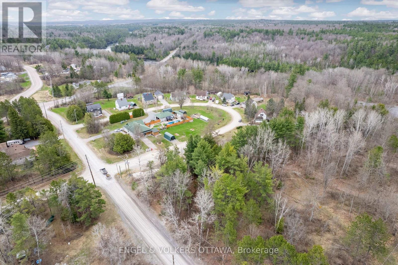 Lot 10 Devlin Crescent, Mcnab/braeside, Ontario   - Photo 10 - X12946408