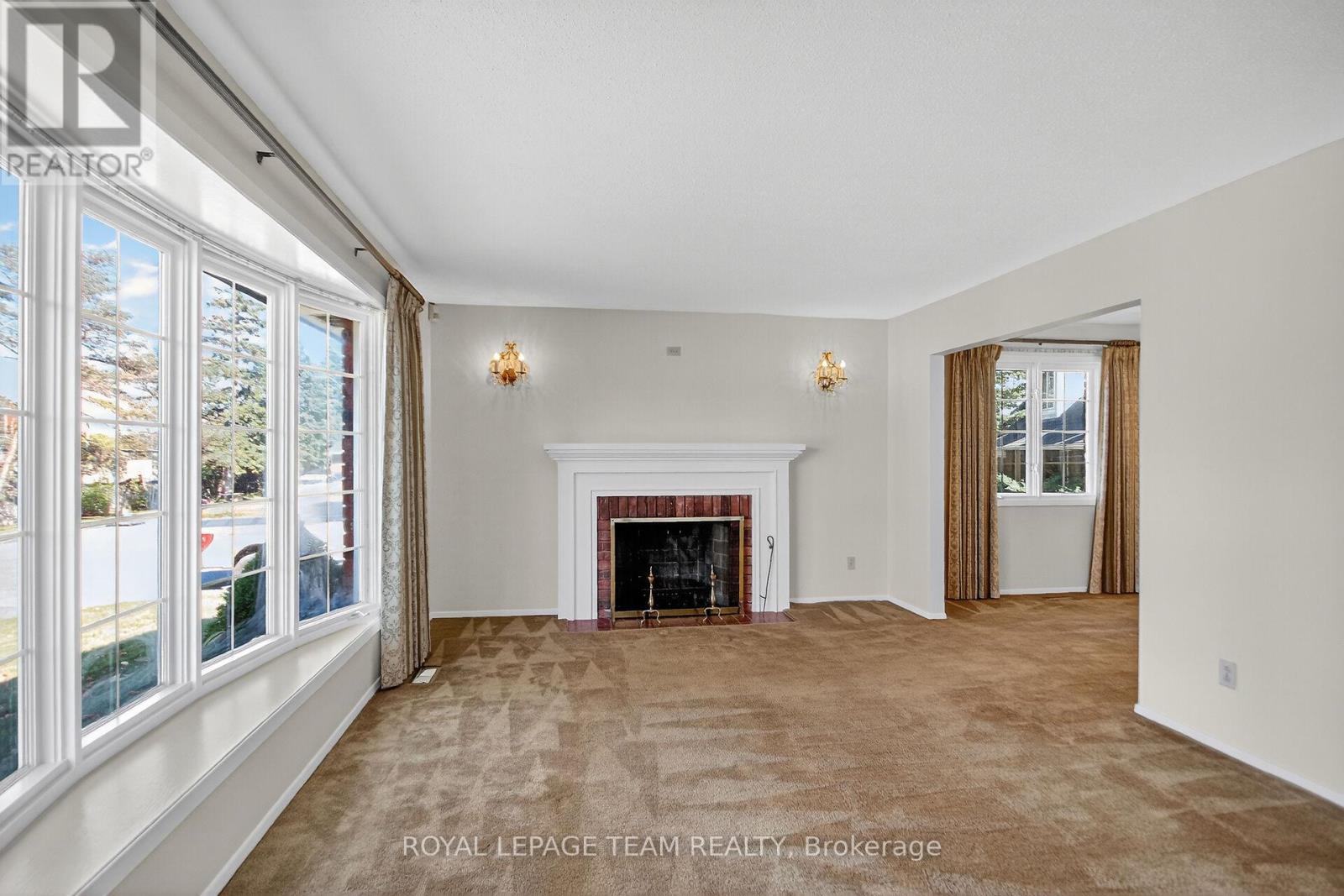 1900 Southampton Court, Ottawa, Ontario  K2C 0W3 - Photo 11 - X12946446