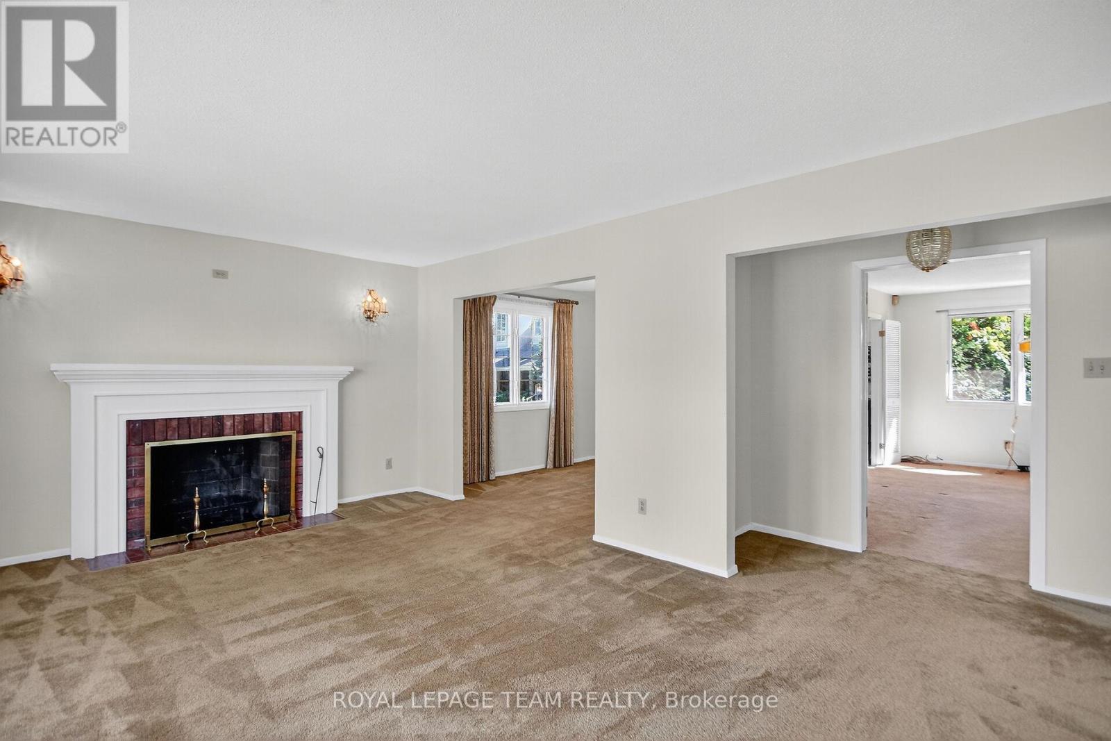 1900 Southampton Court, Ottawa, Ontario  K2C 0W3 - Photo 14 - X12946446