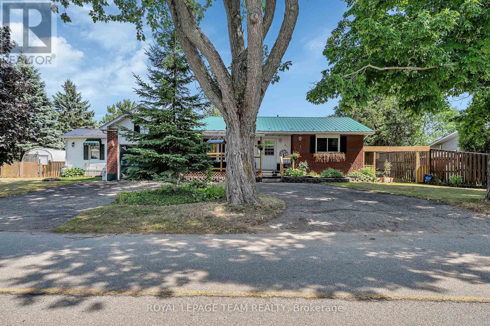 43 Blacksmith Road, Rideau Lakes, Ontario  K0G 1L0 - Photo 2 - X12946688