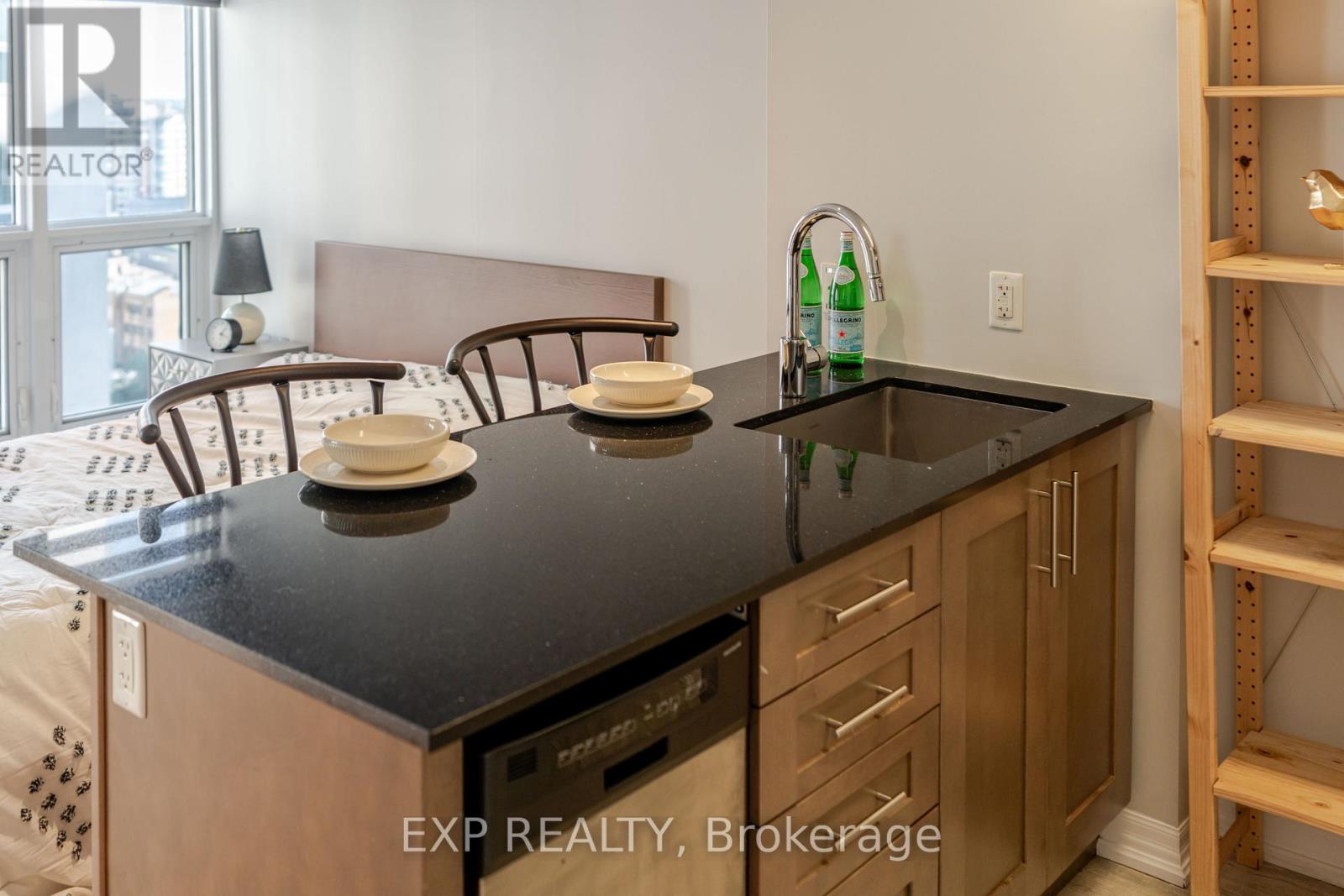 2308 - 242 Rideau Street, Ottawa, Ontario  K1N 0B7 - Photo 20 - X12946734
