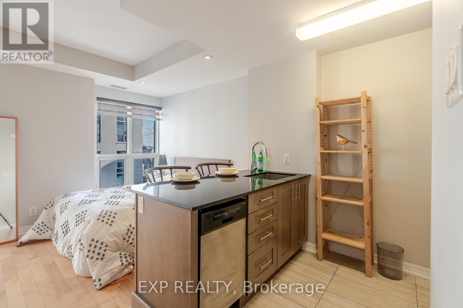 2308 - 242 Rideau Street, Ottawa, Ontario  K1N 0B7 - Photo 24 - X12946734