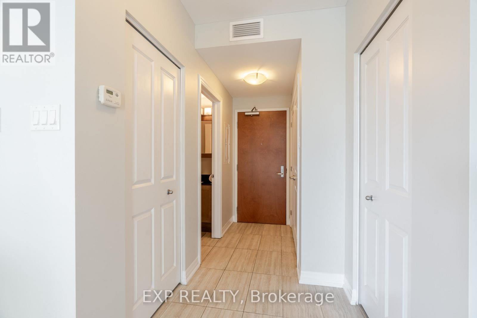2308 - 242 Rideau Street, Ottawa, Ontario  K1N 0B7 - Photo 8 - X12946734