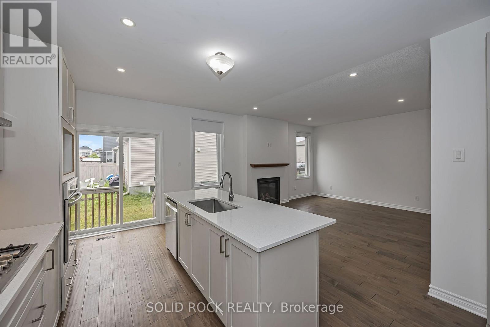 149 Minikan Street, Ottawa, Ontario  K1X 0E5 - Photo 15 - X12947914