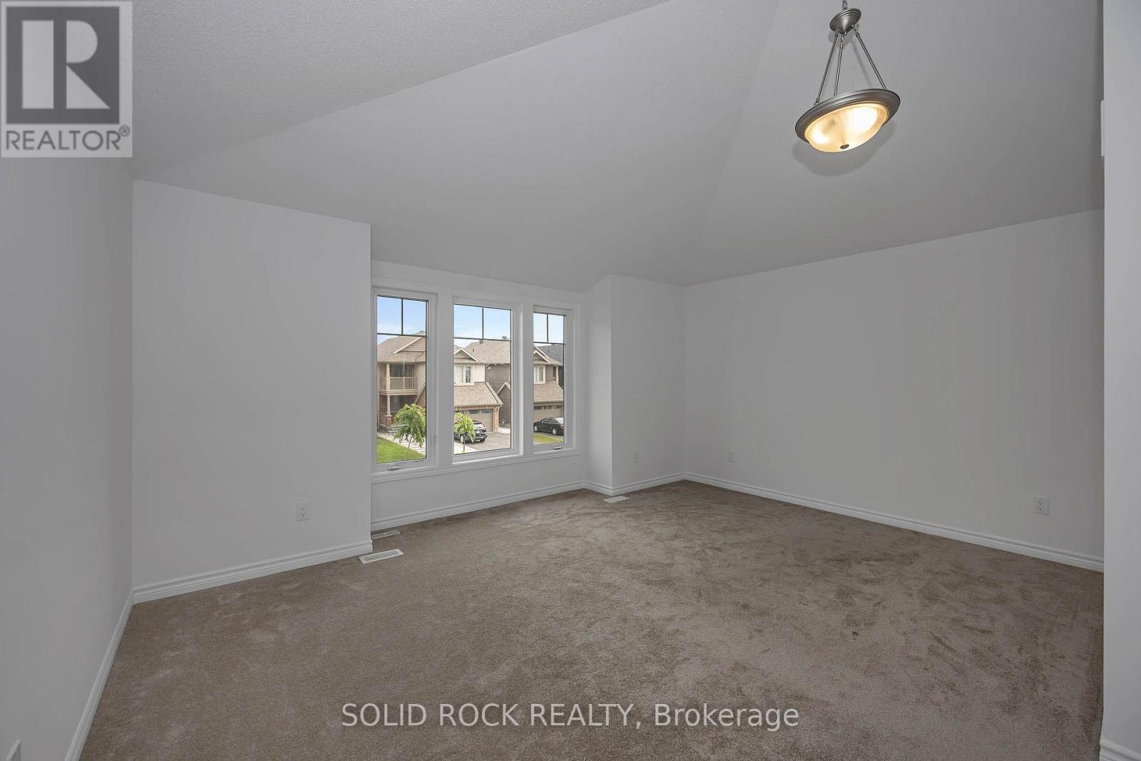 149 Minikan Street, Ottawa, Ontario  K1X 0E5 - Photo 19 - X12947914