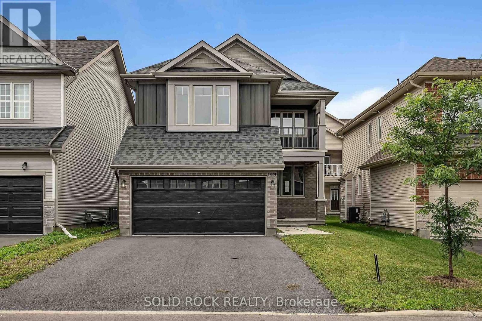 149 Minikan Street, Ottawa, Ontario  K1X 0E5 - Photo 3 - X12947914