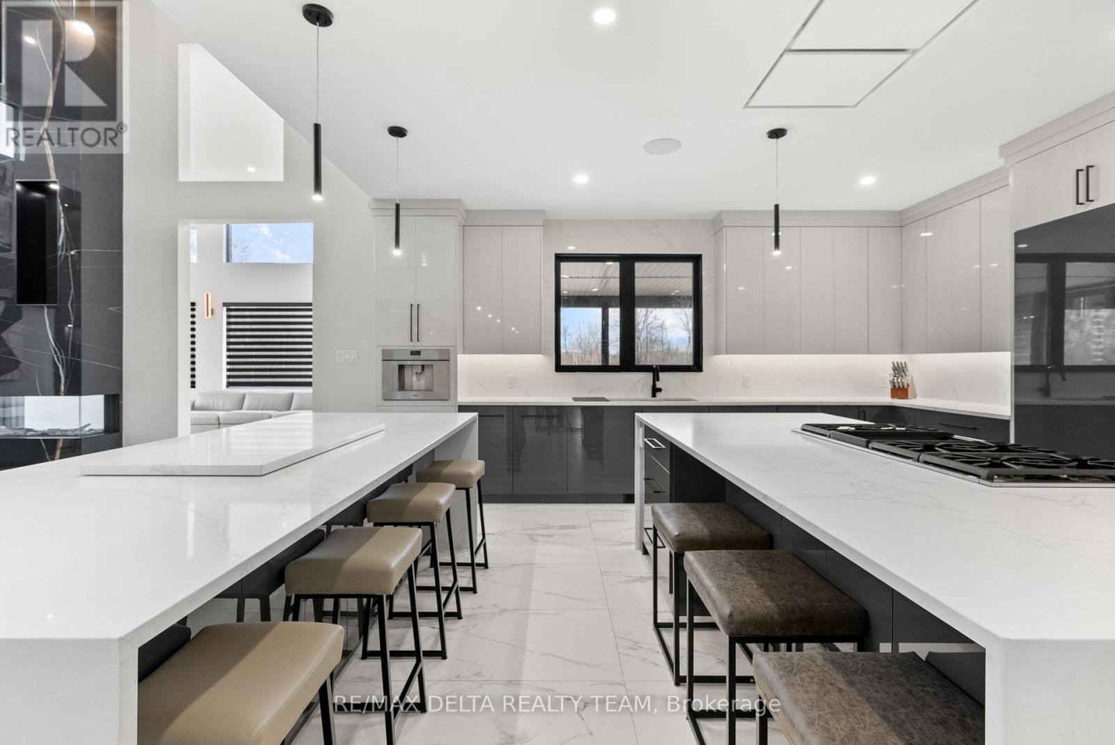 663 Ballycastle Crescent, Ottawa, Ontario  K1X 0A3 - Photo 11 - X12948244