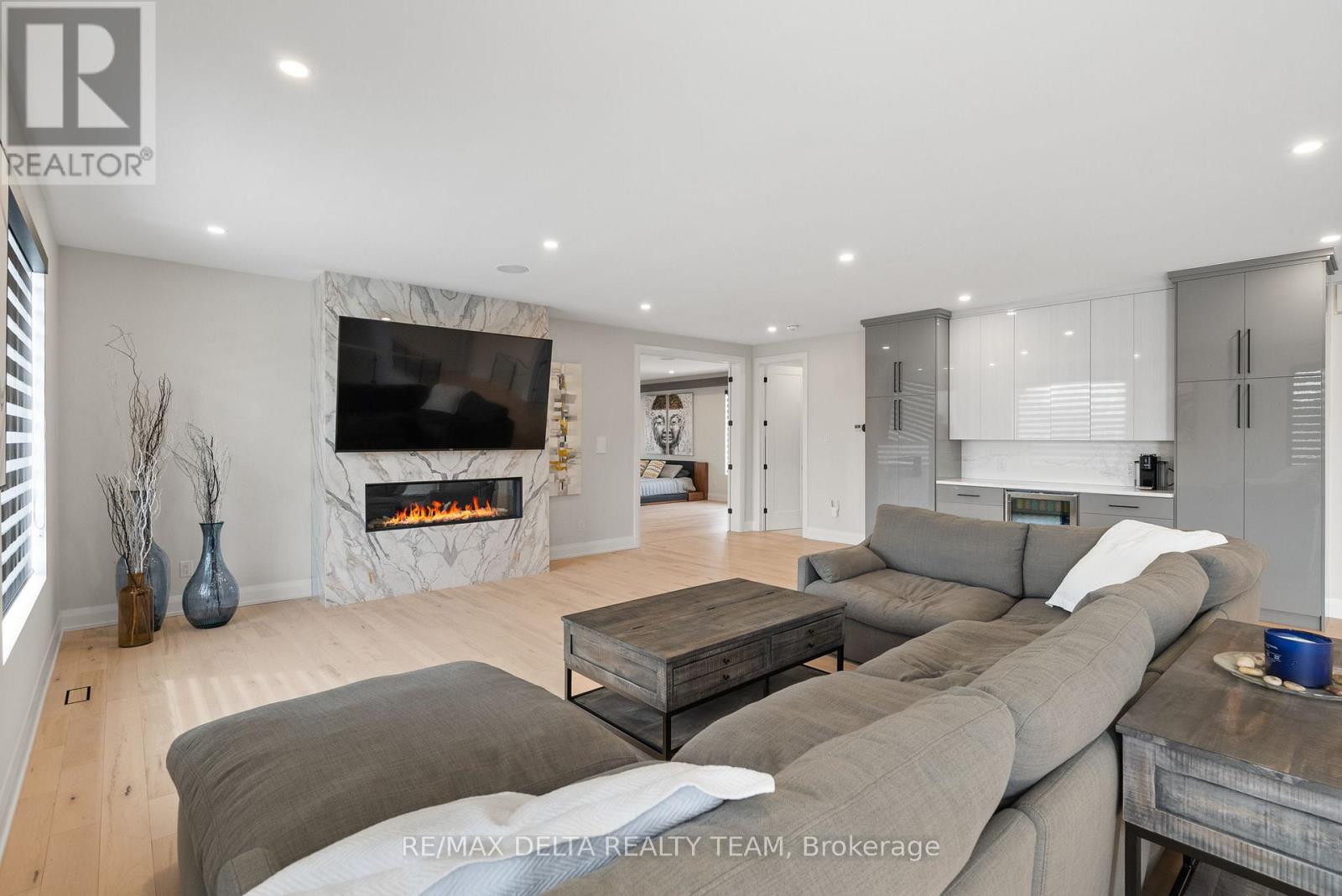 663 Ballycastle Crescent, Ottawa, Ontario  K1X 0A3 - Photo 28 - X12948244