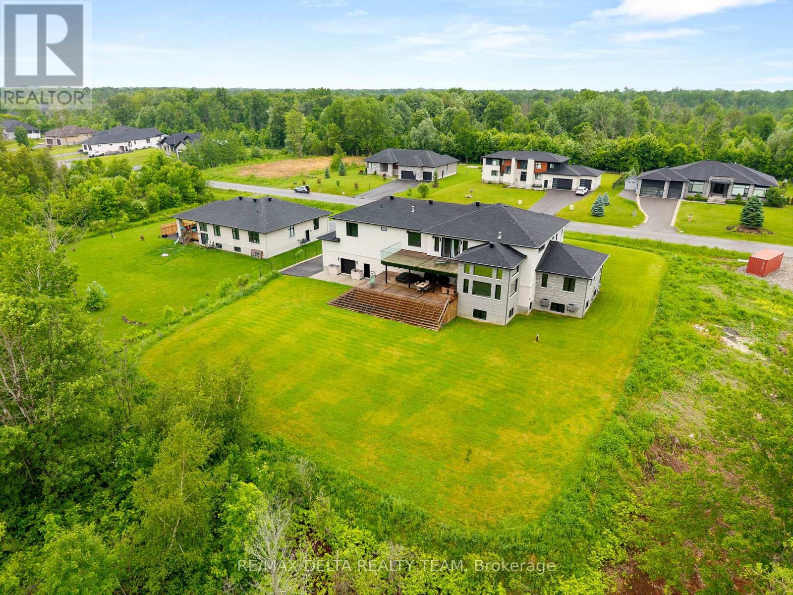 663 Ballycastle Crescent, Ottawa, Ontario  K1X 0A3 - Photo 48 - X12948244