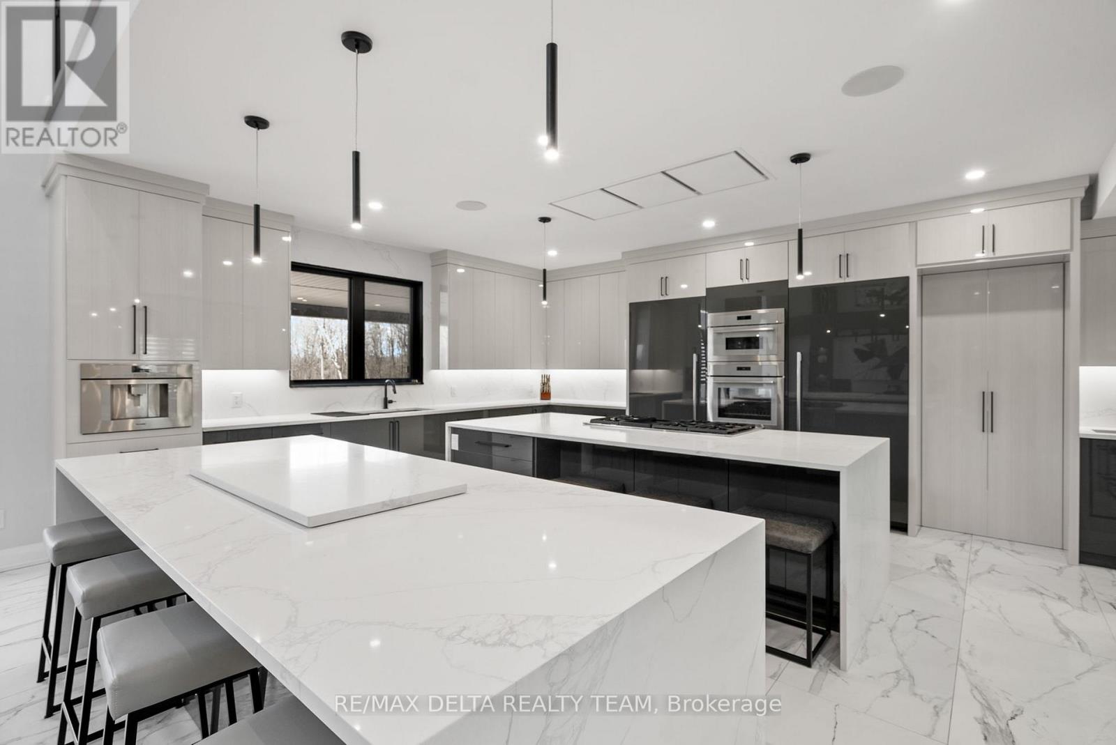 663 Ballycastle Crescent, Ottawa, Ontario  K1X 0A3 - Photo 9 - X12948244