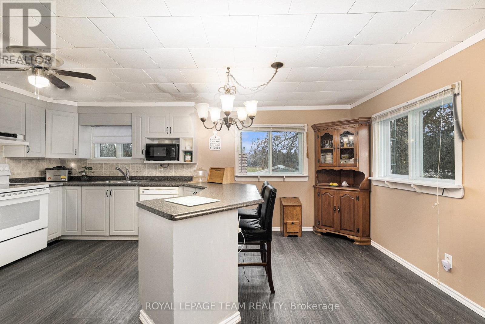 88 Bay Road, Rideau Lakes, Ontario  K0G 1L0 - Photo 14 - X12949278