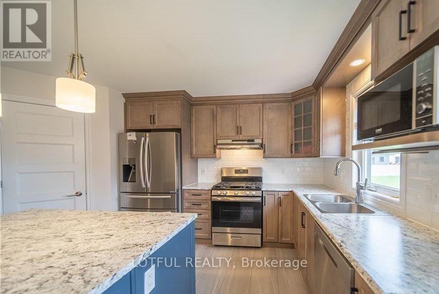 304 Belfort Street, Russell, Ontario  K0A 1W0 - Photo 4 - X12952814